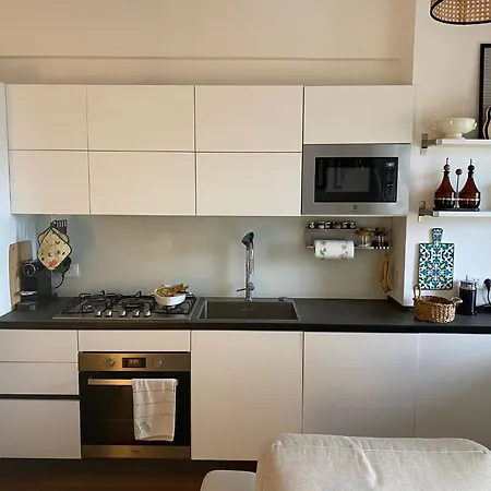 Paradiso Terrace, Sea View Apartment, Больяско