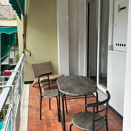 Paradiso Terrace, Sea View Apartment, Больяско